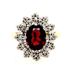 Pre Owned 18ct Garnet and Diamond Cluster Ring ZR469